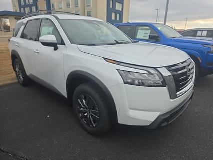 2025 Nissan Pathfinder Paris TN