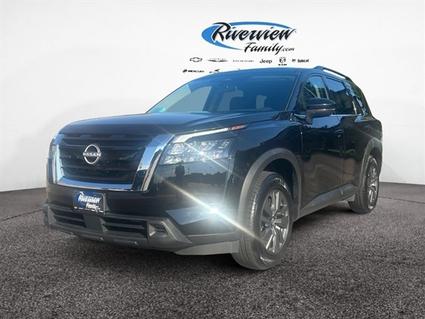 2024 Nissan Pathfinder Chamberlain SD