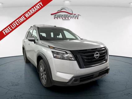 2025 Nissan Pathfinder Lawrence KS