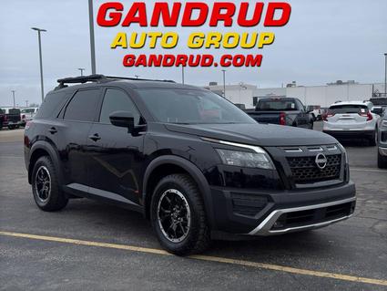 2025 Nissan Pathfinder Green Bay WI