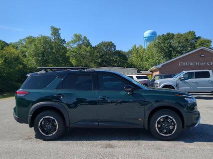 2025 Nissan Pathfinder Winder GA