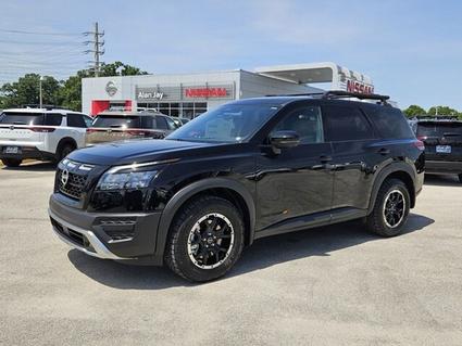 2025 Nissan Pathfinder Sebring FL