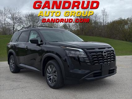 2026 Nissan Pathfinder Green Bay WI