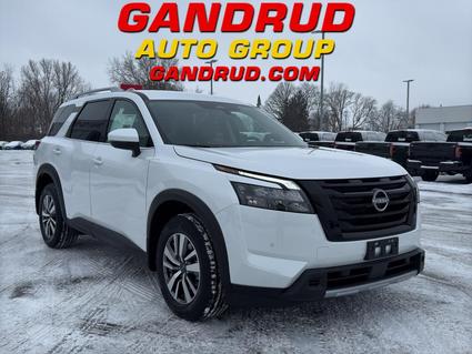 2025 Nissan Pathfinder Green Bay WI