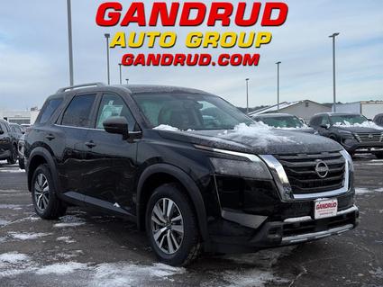 2025 Nissan Pathfinder Green Bay WI