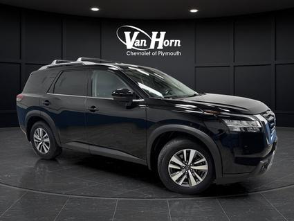 2022 Nissan Pathfinder Plymouth WI
