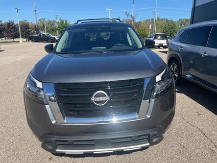 2023 Nissan Pathfinder Clinton Township MI