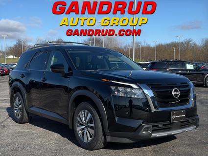 2025 Nissan Pathfinder Green Bay WI