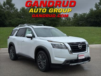 2025 Nissan Pathfinder Green Bay WI