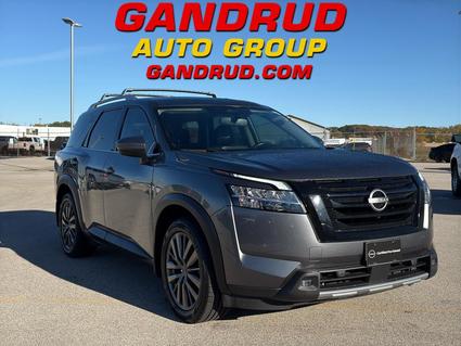 2022 Nissan Pathfinder Green Bay WI