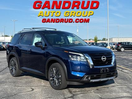 2025 Nissan Pathfinder Green Bay WI
