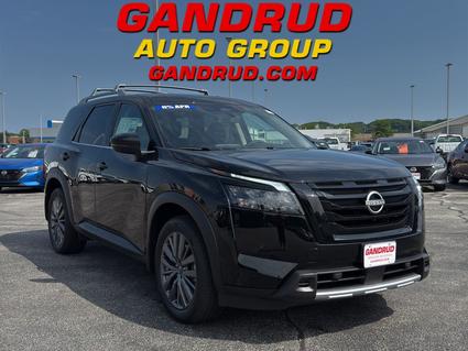 2025 Nissan Pathfinder Green Bay WI