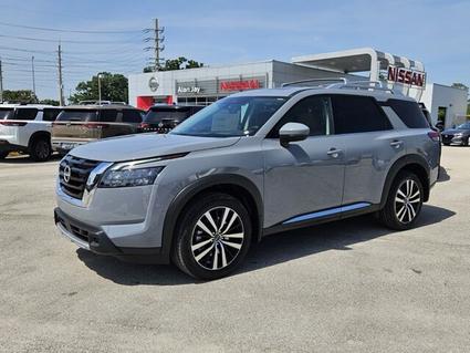 2025 Nissan Pathfinder Sebring FL