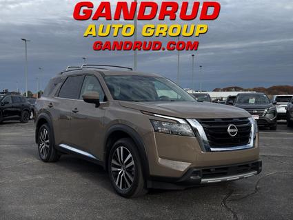 2025 Nissan Pathfinder Green Bay WI