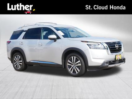 2022 Nissan Pathfinder Waite Park MN