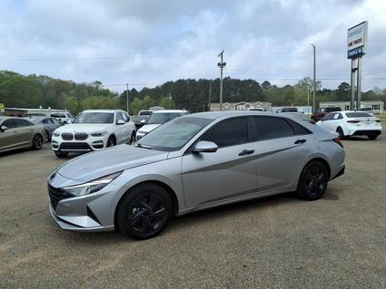 2023 Hyundai Elantra Carthage MS