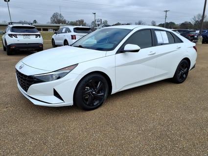 2023 Hyundai Elantra Batesville MS