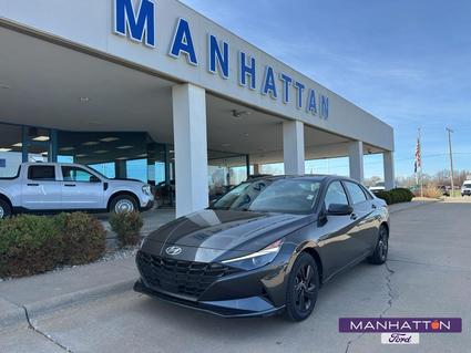 2022 Hyundai Elantra Manhattan KS
