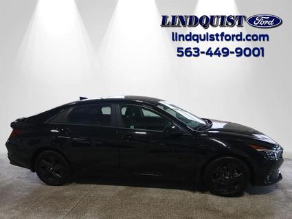 2022 Hyundai Elantra Bettendorf IA