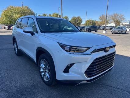 2026 Toyota Grand Highlander Dodge City KS