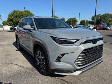 2025 Toyota Grand Highlander Hybrid Dodge City KS