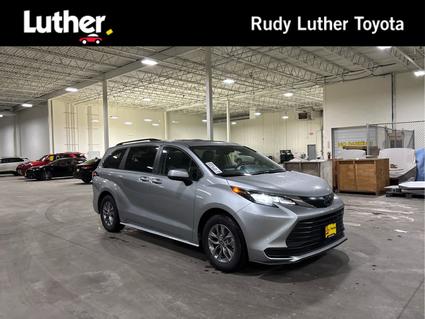 2024 Toyota Sienna Minneapolis MN