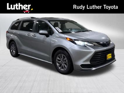 2024 Toyota Sienna Minneapolis MN