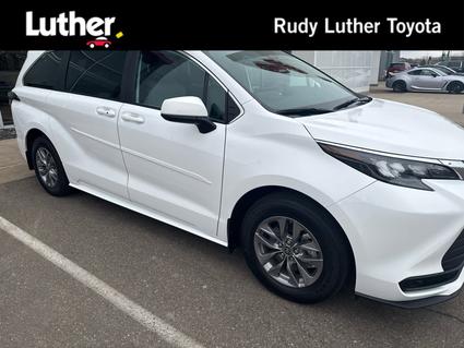 2025 Toyota Sienna Minneapolis MN