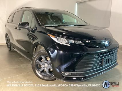 2025 Toyota Sienna Vero Beach FL