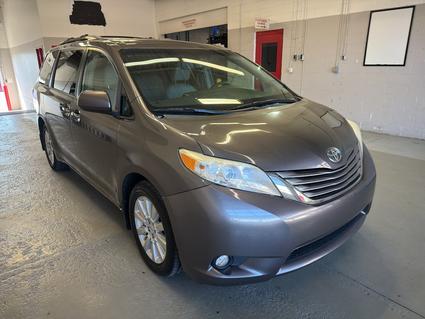 2015 Toyota Sienna Brunswick OH