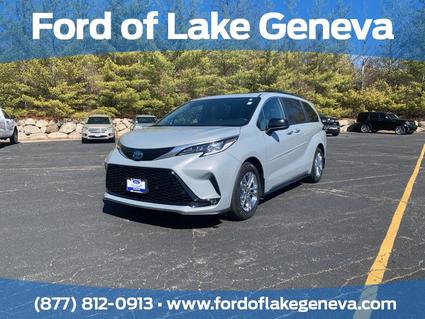 2023 Toyota Sienna Lake Geneva WI