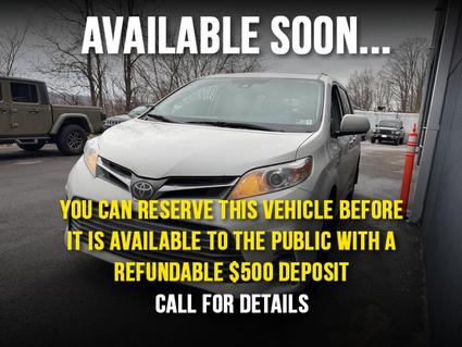 2019 Toyota Sienna White Hall WV