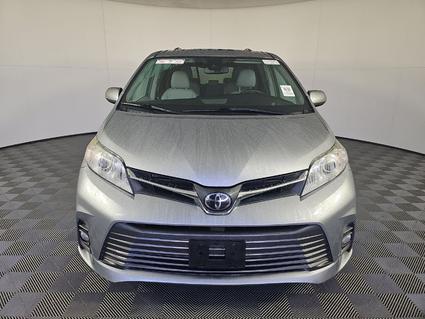 2018 Toyota Sienna Manhattan KS