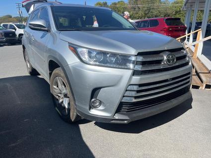 2019 Toyota Highlander Oak Hill WV