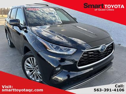 2024 Toyota Highlander Hybrid Davenport IA