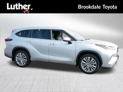 2023 Toyota Highlander Hybrid Minneapolis MN
