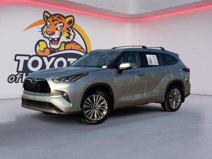 2023 Toyota Highlander Hybrid Hernando MS
