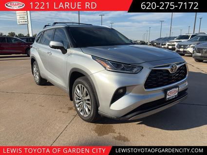 2025 Toyota Highlander Hybrid Garden City KS
