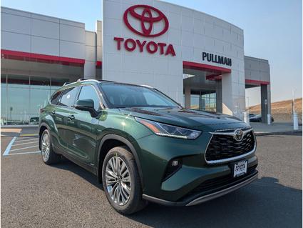 2025 Toyota Highlander Hybrid Pullman WA