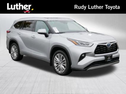 2023 Toyota Highlander Hybrid Minneapolis MN