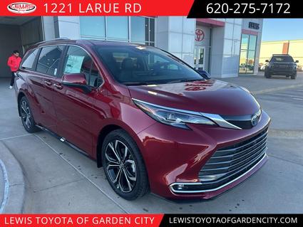 2025 Toyota Sienna Garden City KS