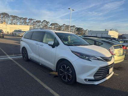 2025 Toyota SIENNA Eureka CA