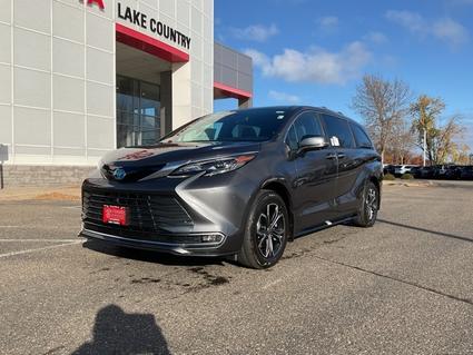 2025 Toyota Sienna Brainerd MN