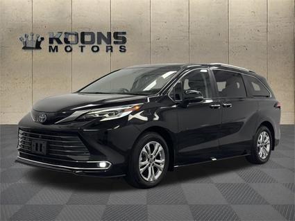 2023 Toyota Sienna  