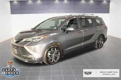 2025 Toyota Sienna  