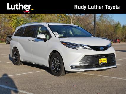 2025 Toyota Sienna Minneapolis MN