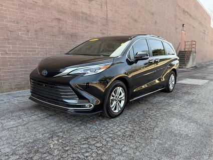 2022 Toyota Sienna Merriam KS