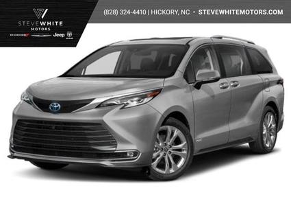 2022 Toyota Sienna Newton NC