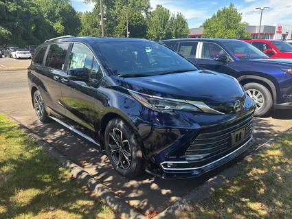 2025 Toyota Sienna Manchester CT