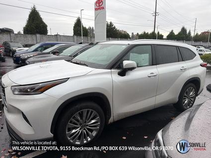 2023 Toyota Highlander Hybrid Vero Beach FL